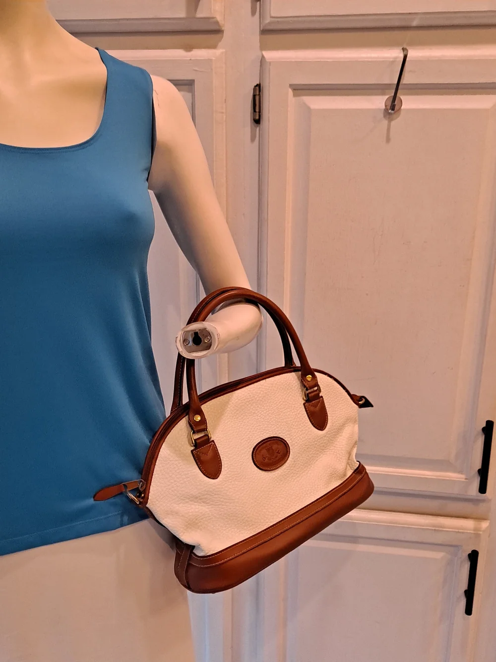 Michael Stevens International Vintage White Pebble Dome Satchel Tan Leather
